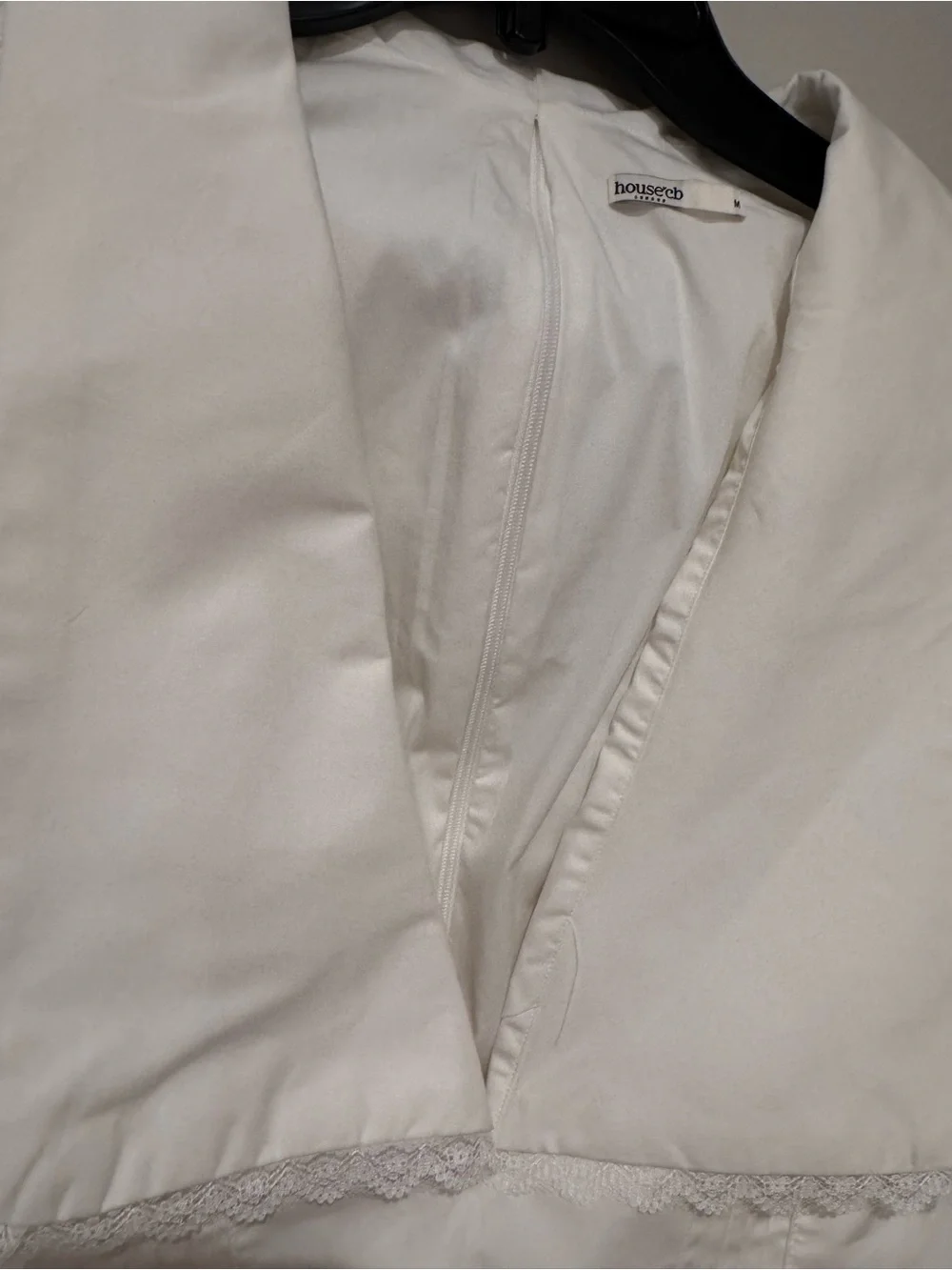 House of CB Augusta White Pin Tuck wide collar scalloped lace medium